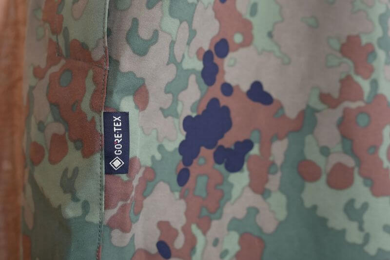 Mont-bell GTX 風雨衣褲組 男 迷彩 Camouflage watch rain suit 1128299